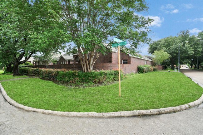 Building Photo - 4727 Cashel Castle Dr