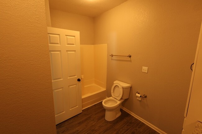 Building Photo - 619 Kiowa St