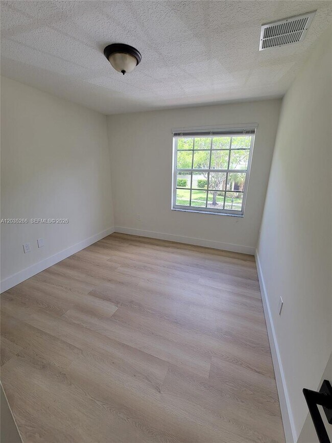 Building Photo - 9936 Woodworth Ct