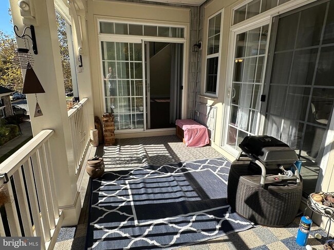 Building Photo - 13846 Greendale Dr