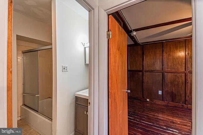 Building Photo - 4118 Baltimore Ave