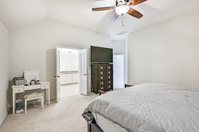 Building Photo - 3033 Broadhaven Dr