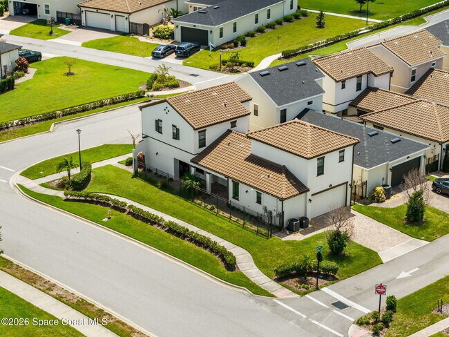 Building Photo - 8008 Gullen Dr