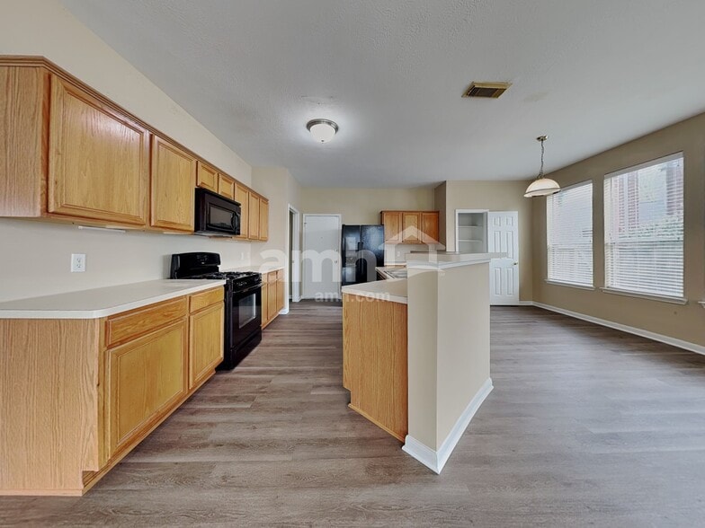 Building Photo - 16511 Cypress Brook Ct