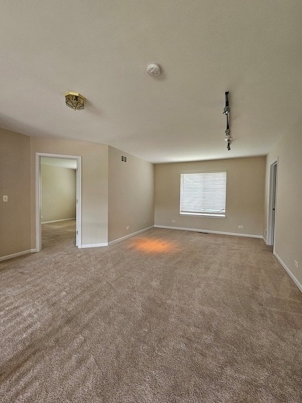 Building Photo - 420 Merry Oaks Rd