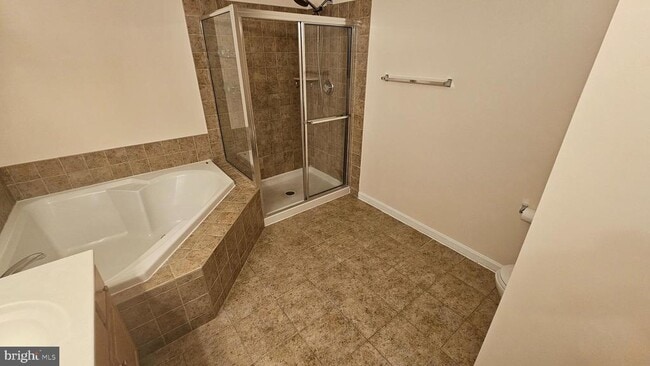 Building Photo - 42683 Hollyhock Terrace