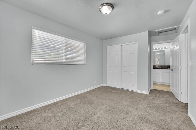 Building Photo - 2221 Santa Clara Dr