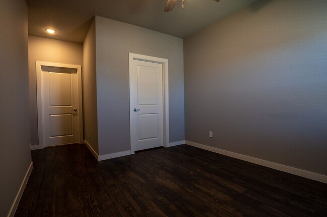 Building Photo - 3-bedroom, 2-bathroom home located in the beautiful Pea Ridge, AR