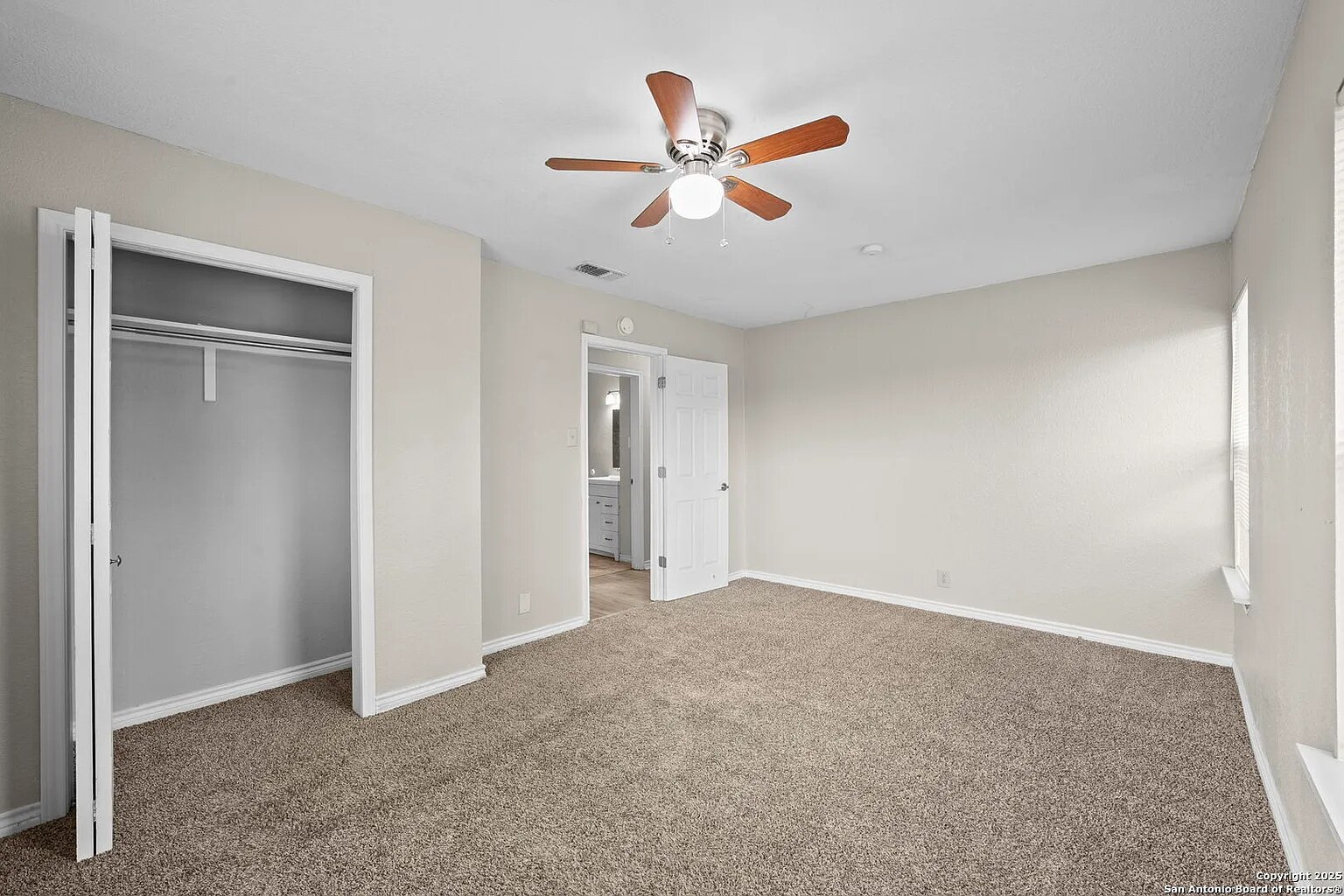 Building Photo - 8831 Hunters Creek St
