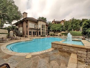 Building Photo - 6000-14 Shepherd Mountain Cove