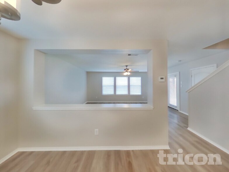Building Photo - 11059 Barclay Point