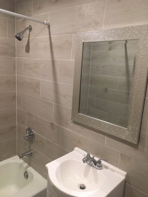 Building Photo - 505 University Walk