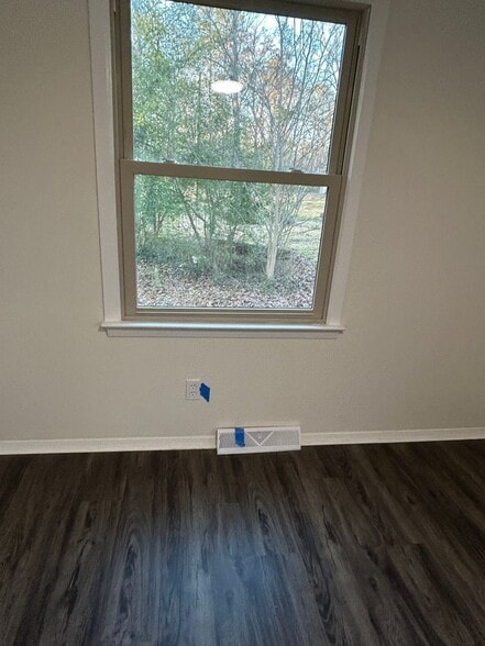 Building Photo - 3700 Cairnbrook Ct