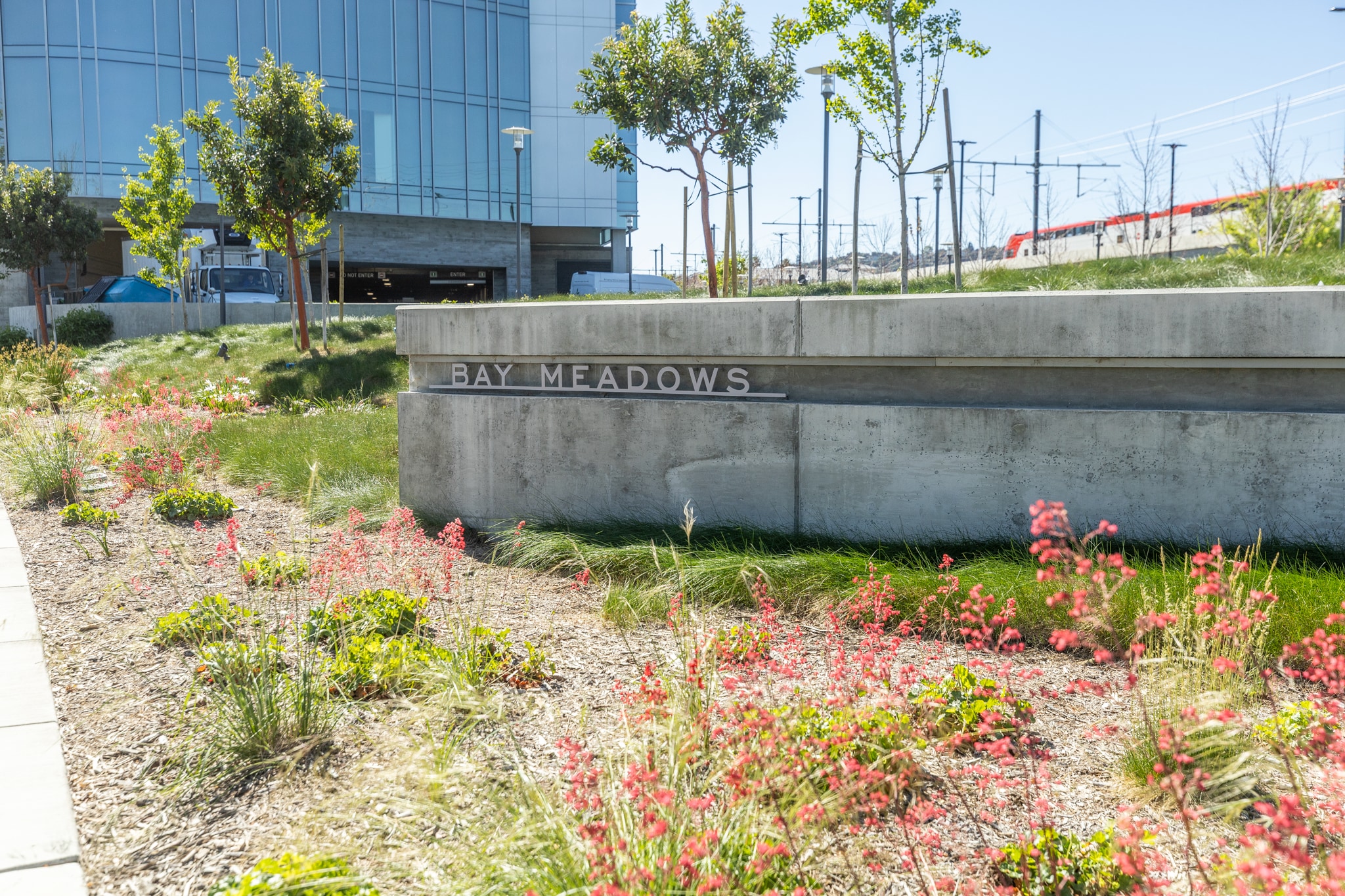 Building Photo - 2103 S Delaware St