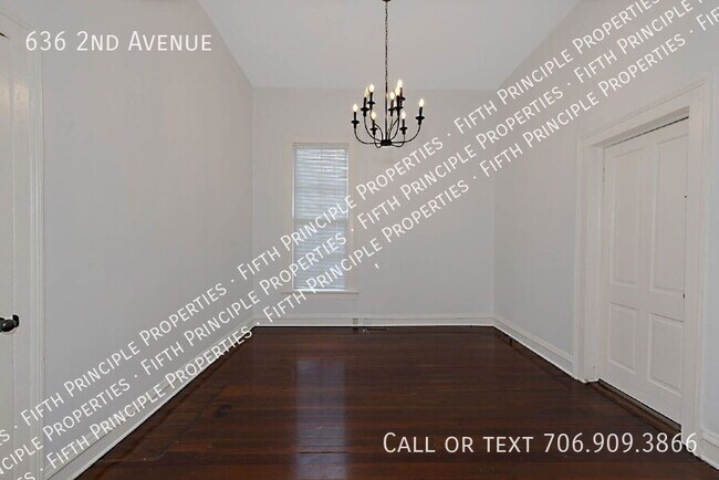 Building Photo - 636 2nd Ave