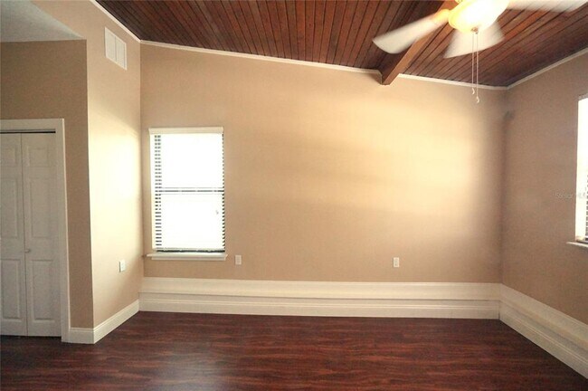 Building Photo - 4521 S Lois Ave