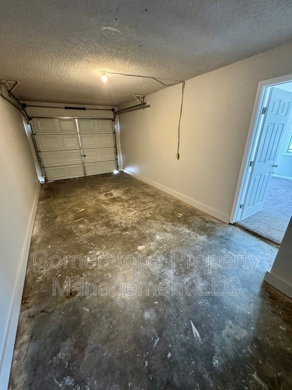 Building Photo - 3624 Brush Creek Dr