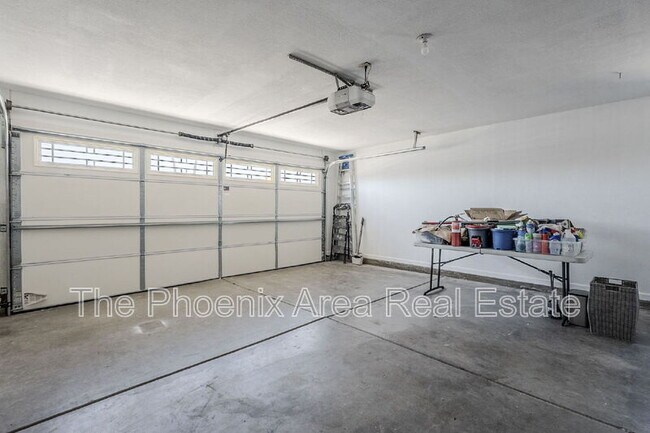 Building Photo - 3778 E Acoma Dr