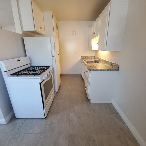 Building Photo - 312 Avenida Cabrillo