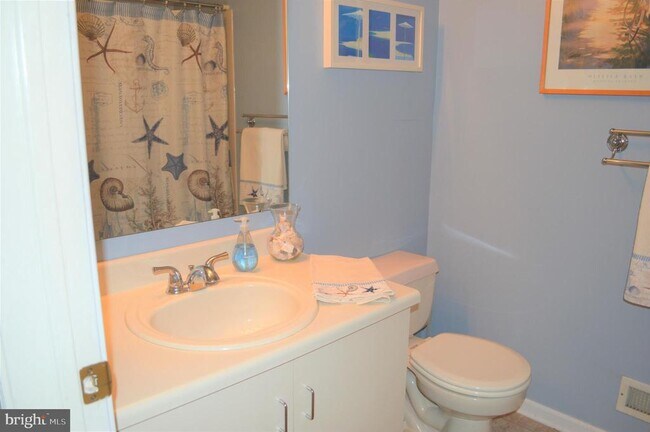 Building Photo - 23 Sawgrass Ct
