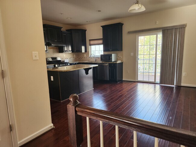 Kitchen - 7013 Southmoor St