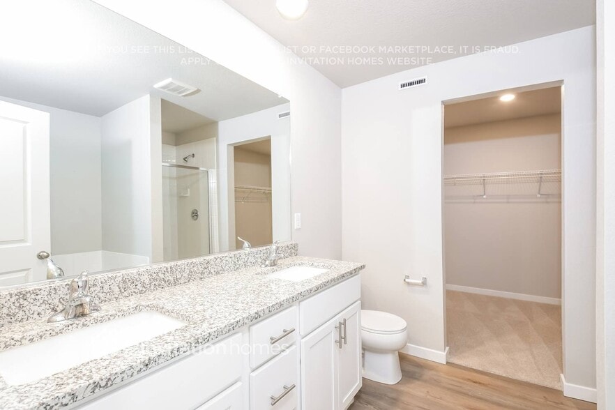 Building Photo - 7211 Dolores Ave