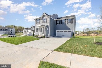 Building Photo - 6210 Farrier Wy