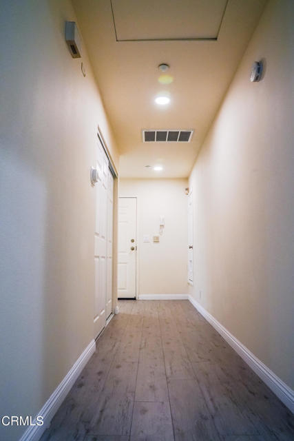 Building Photo - 838 Fairview Ave