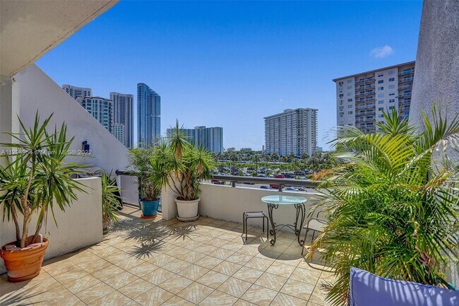 Building Photo - 406 Poinciana Island Dr