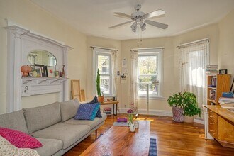 Building Photo - 387 Huron Ave