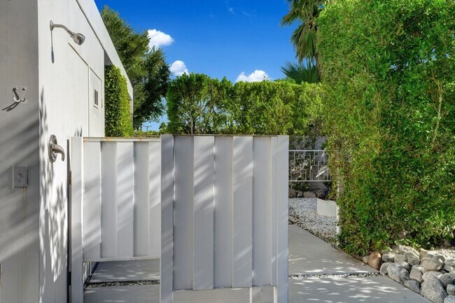 Building Photo - Mid-Century Steel Oasis in Palm Springs