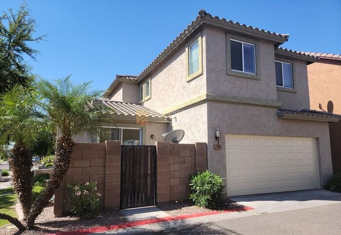 Building Photo - 7226 S 48th Glen