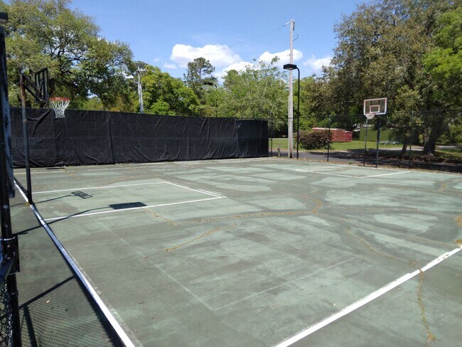 Building Photo - Harbor Front, 2 Bedroom, 2 Bath, Corner Unit at Mariners Pointe in Little River! Available Now!