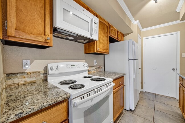 Building Photo - 10244 Bridgeland Ln