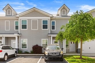 Building Photo - 338 N Sand Palm Rd