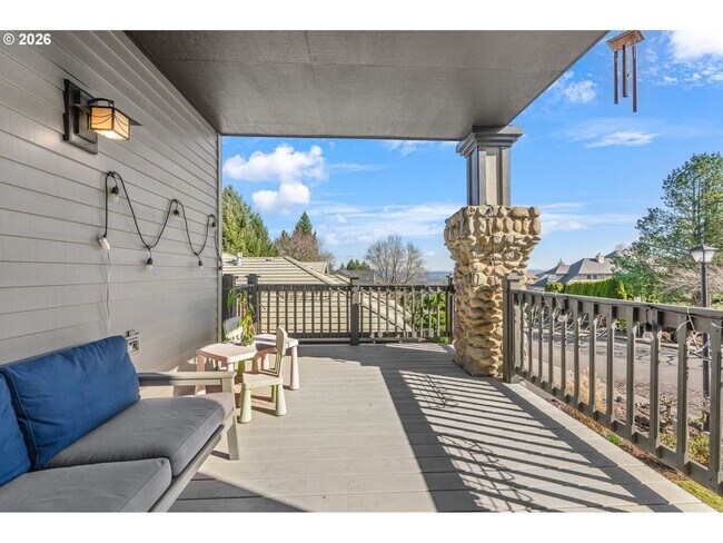 Building Photo - 13923 SW Mistletoe Dr