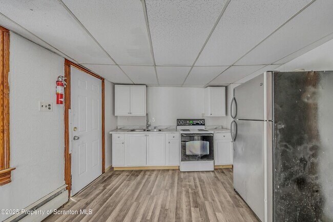 Building Photo - 1200 Main St