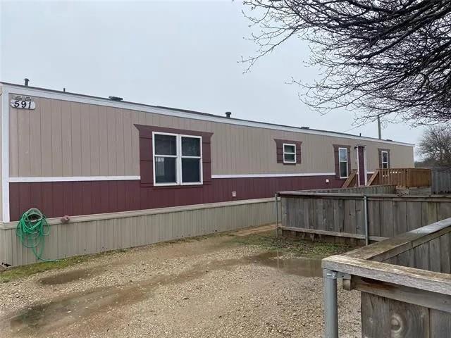 Building Photo - 591 Rose Garden Dr