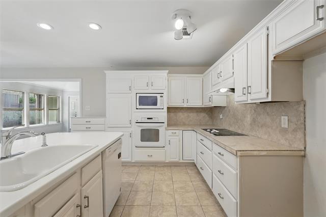 Building Photo - 2813 Prescott Dr