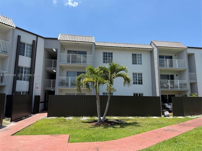 Building Photo - 4920 NW 79th Ave