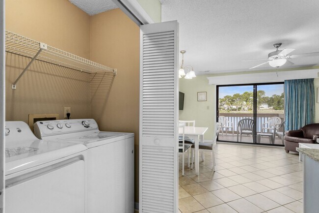 Building Photo - Seasonal Rental Available Now-3/31/26-Wifi/Cable/Electric Included