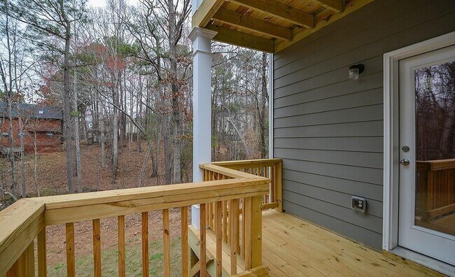 Building Photo - 313 Woodson Way