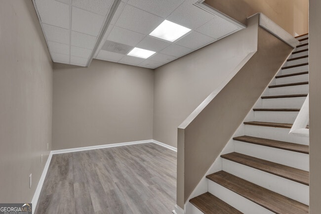 Building Photo - 135 Handshaker Ct