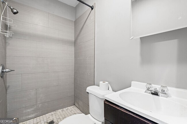 Building Photo - 1971 Detroit Ave NW