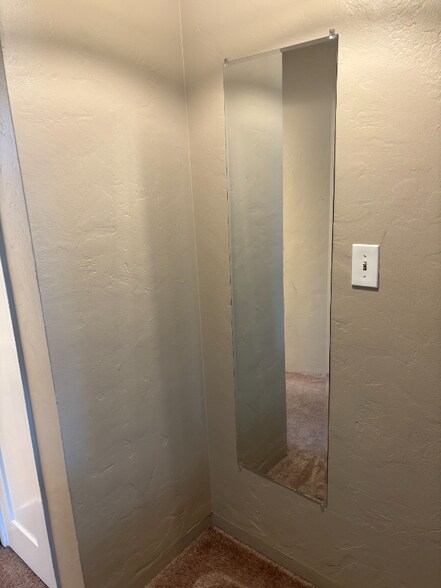 Building Photo - 1041 Kedith St