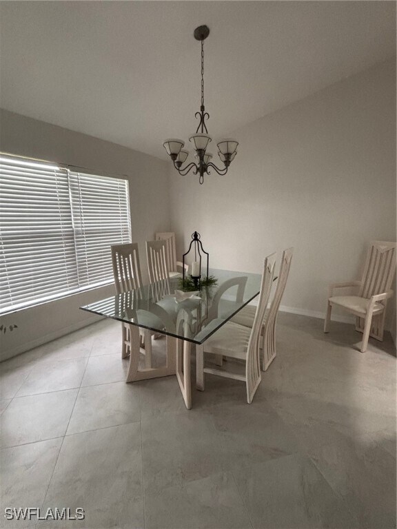 Building Photo - 293 Kings Way