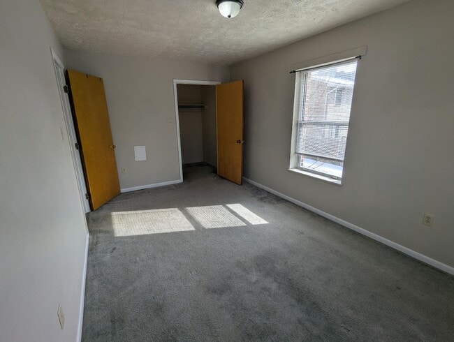 Building Photo - 343 Cherrydale Ave