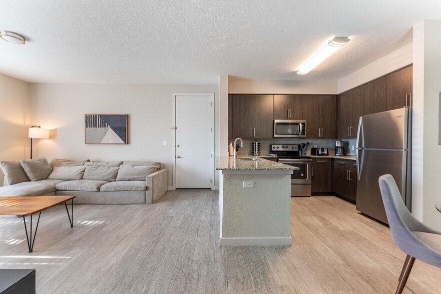 Building Photo - 257 S Seneca Blvd