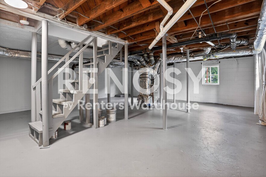 Building Photo - 3081 Glendale Ct