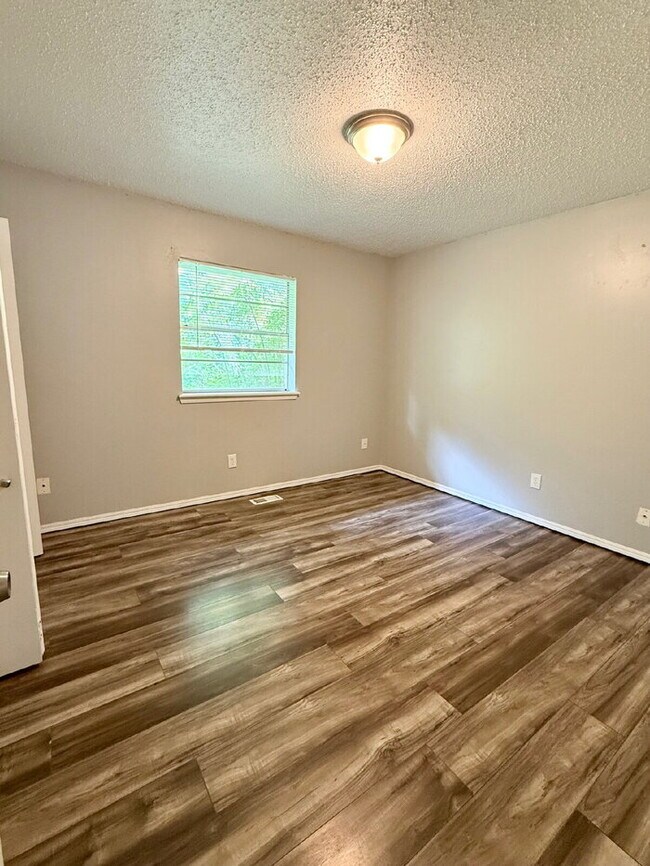 Building Photo - Charming  4-Bedroom Home in the Village!